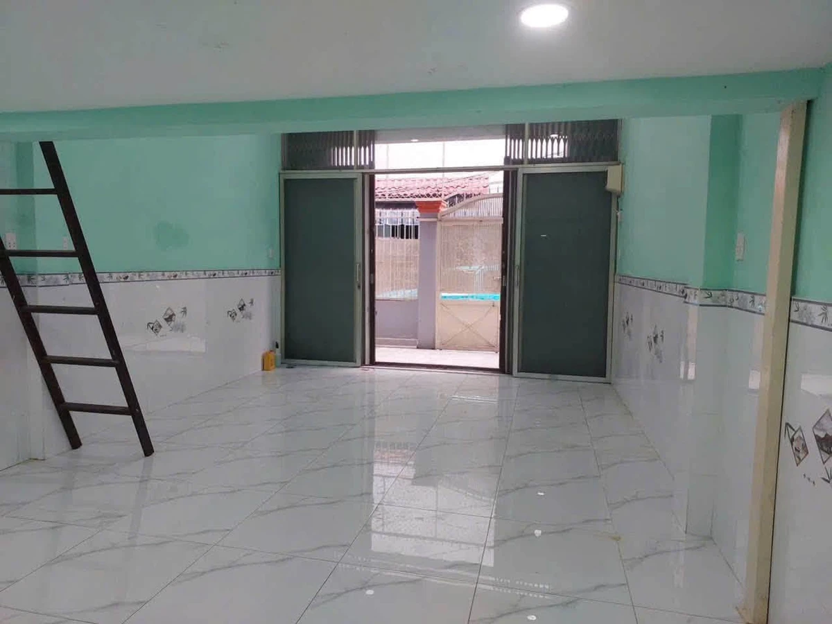 Cho thuê nhà 4.2x12m 3PN đường Lạc Long Quân, Tân Bình, giá 10 triệu/tháng - Ảnh thu nhỏ 3