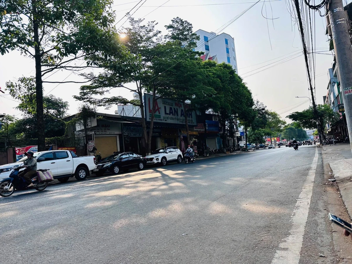 Bán đất mặt tiền đường Lý Tự Trọng 5x15,5m khu Coop Mart, Buôn Ma Thuột - Ảnh 1