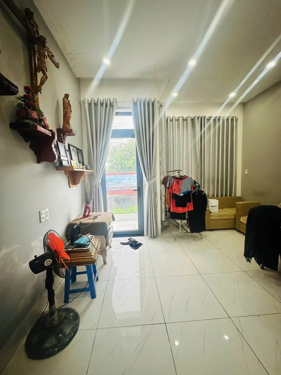 Bán nhà 1 trệt 2 lầu 3PN 200m² Biên Hòa 3 tỷ - Ảnh thu nhỏ 3