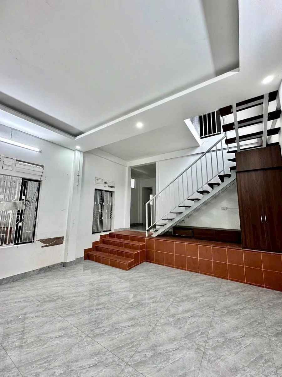 Bán nhà 2 tầng 97,5m² Nguyễn Trãi, Tây Lộc, Huế - Ảnh thu nhỏ 2