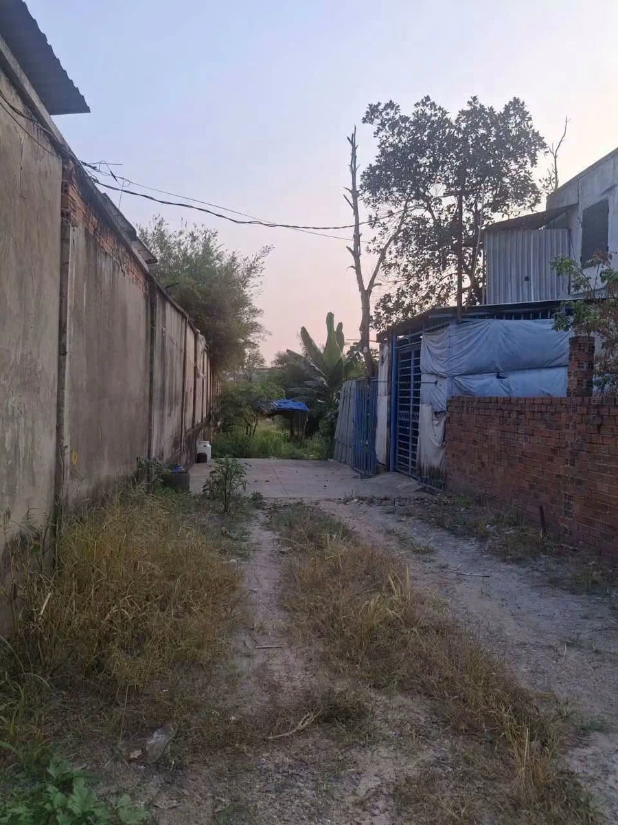 Bán đất 300m² tặng nhà Tân Hiệp Tân Uyên 2 tỷ 3 - Ảnh 1