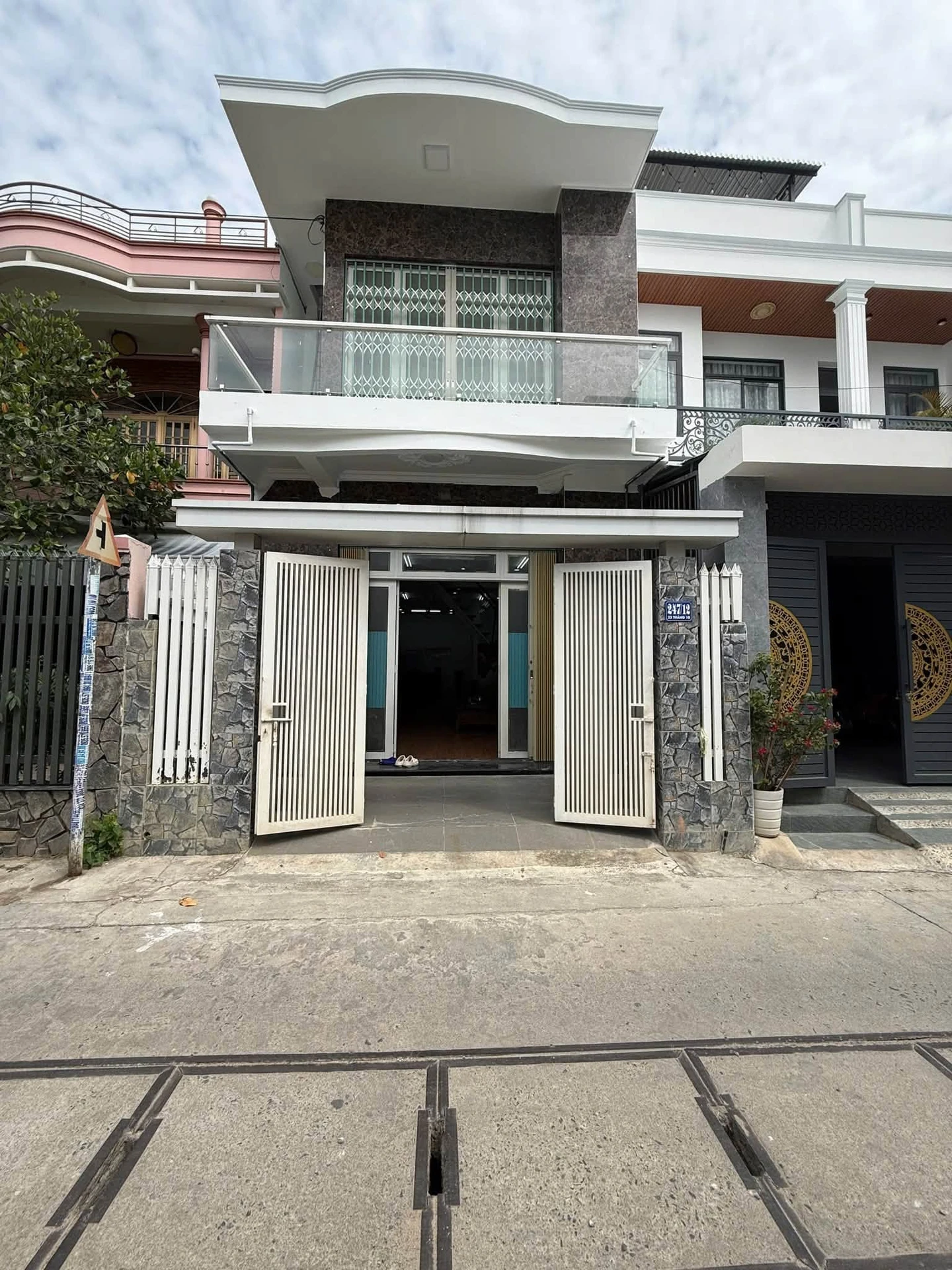 Bán nhà hẻm ô tô 87,9m² 3 PN, Tây Nha Trang, 5,9 tỷ - Ảnh 1