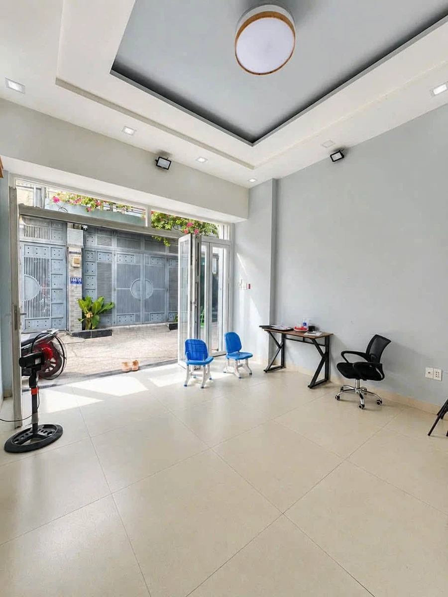 Bán nhà 2 tầng 76m² hẻm xe hơi Linh Đông - 5 tỷ 5 - Ảnh thu nhỏ 2