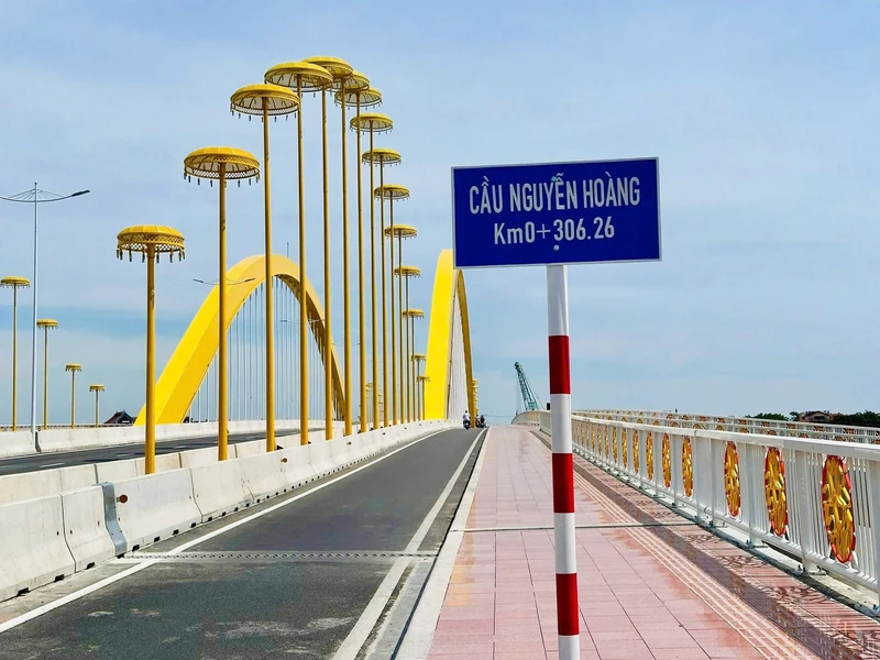 Bán nhà cấp 4 hẻm xe hơi Nguyễn Văn Trỗi, TP Bà Rịa, 100m2, 3PN, giá 2,5 tỷ 00907992668