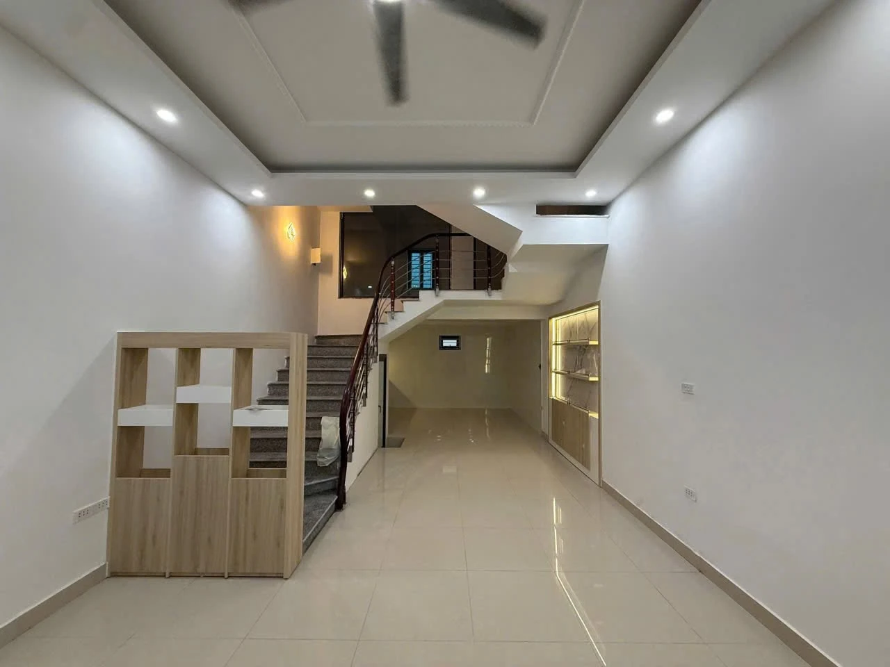 Bán nhà ngõ 45 Kiều Sơn, Hải An, Hải Phòng, 50m2 x 3,5 tầng, giá 3,45 tỷ - Ảnh 1