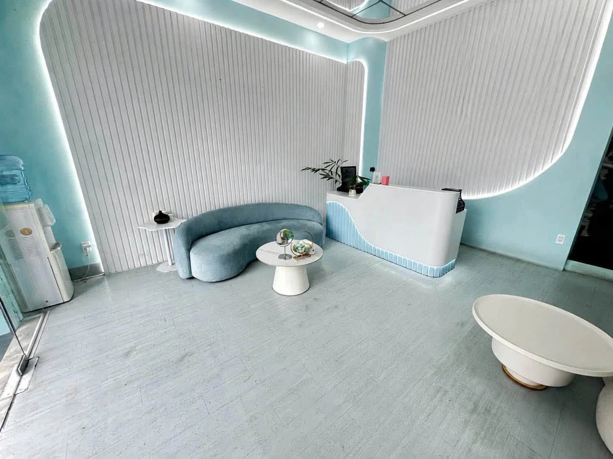 Bán nhà 1 trệt 2 lầu 100m2 Võ Văn Kiệt Phú Thủy - Ảnh 1