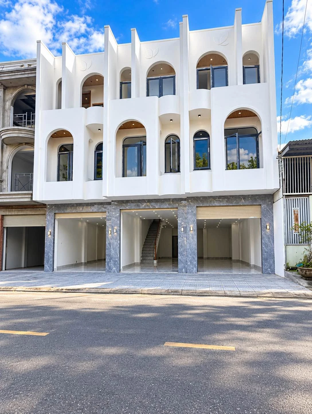 Nhà 3 tầng 180m² mặt tiền Hùng Vương, 7 tỷ 350 - Ảnh 1
