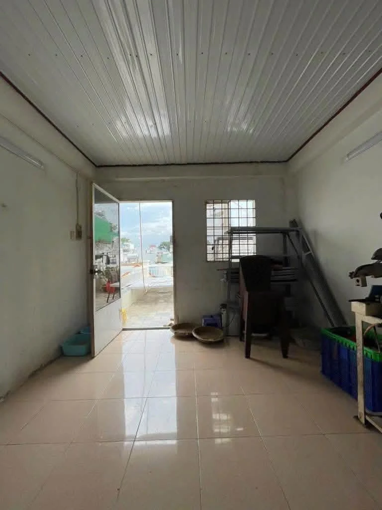 Bán nhà hẻm Nguyễn Trãi Phường 2 Quận 5, 30m², 6PN, giá 5,4 tỷ - Ảnh thu nhỏ 2