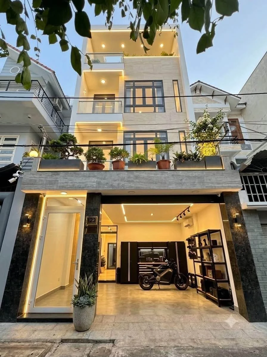 Bán nhà 4 tầng 105m2 Phường 7, Vũng Tàu - 11 tỷ - Ảnh 1