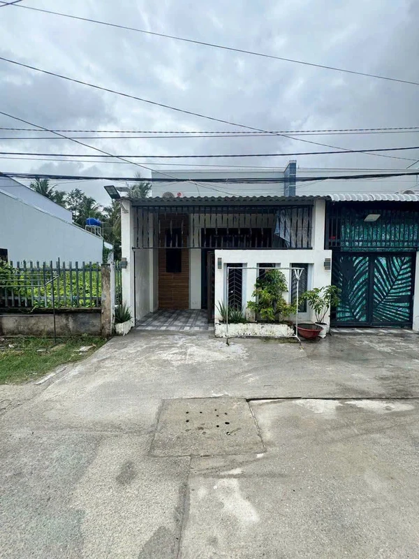 Bán nhà hẻm 100m² 2 PN Rạch Giá 1 tỷ 400 triệu
