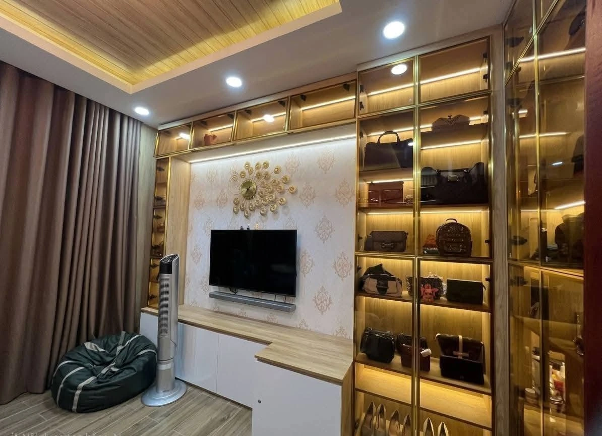 Bán nhà 5PN 4WC 4 tầng, 37,8m², Quận 8, gần mặt tiền - Ảnh thu nhỏ 4