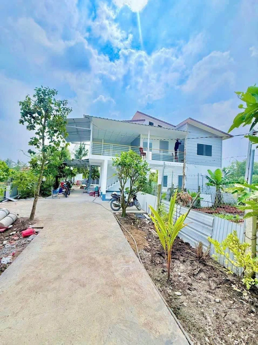 Bán nhà vườn 775m² 3 phòng ngủ Bến Lức 2,35 tỷ - Ảnh thu nhỏ 2
