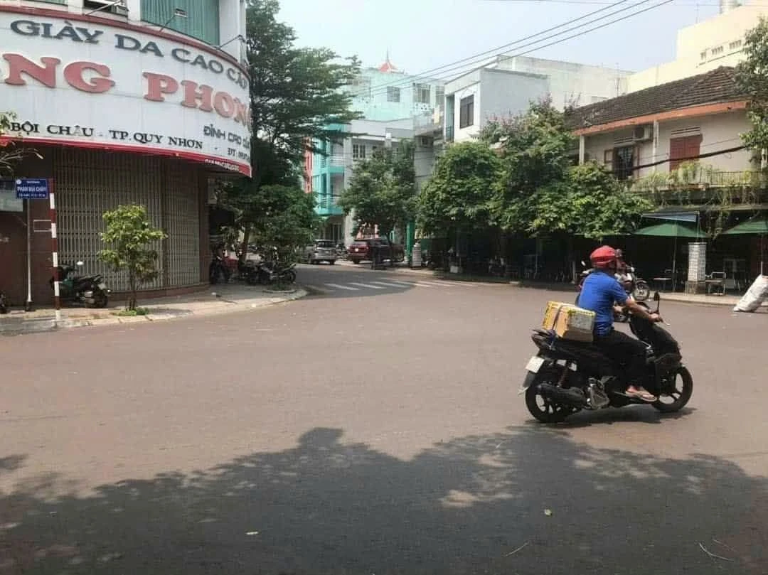 Bán nhà 2 tầng mặt tiền Phan Bội Châu 200m2 - 16 tỷ - Ảnh 1