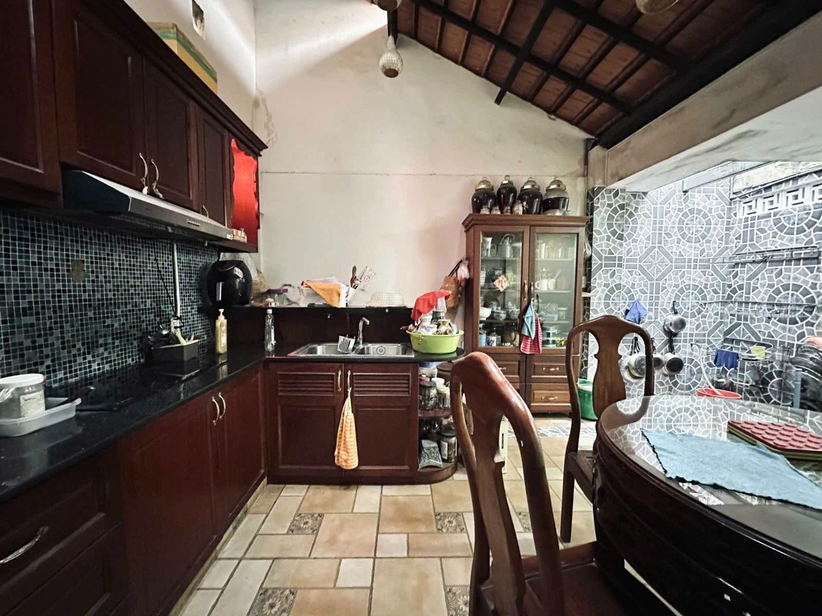Bán nhà 3PN 72m2 đường Cách Mạng Tháng 8, Quận 3 - Ảnh 1