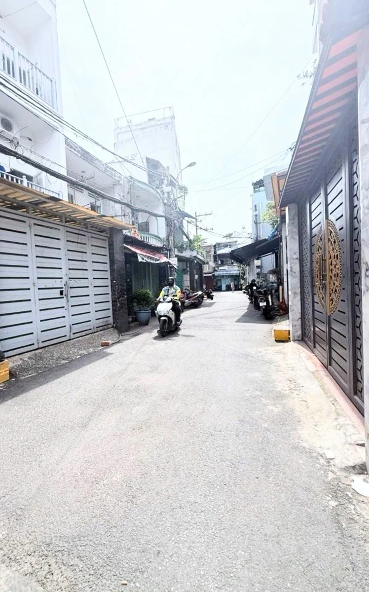 Bán nhà 3 tầng 110m² 5 phòng ngủ Phú Nhuận - Ảnh thu nhỏ 4