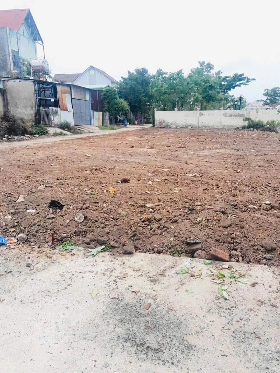 Bán đất góc 2 mặt tiền 300m² Becamex - 2 tỷ 250 - Ảnh thu nhỏ 5