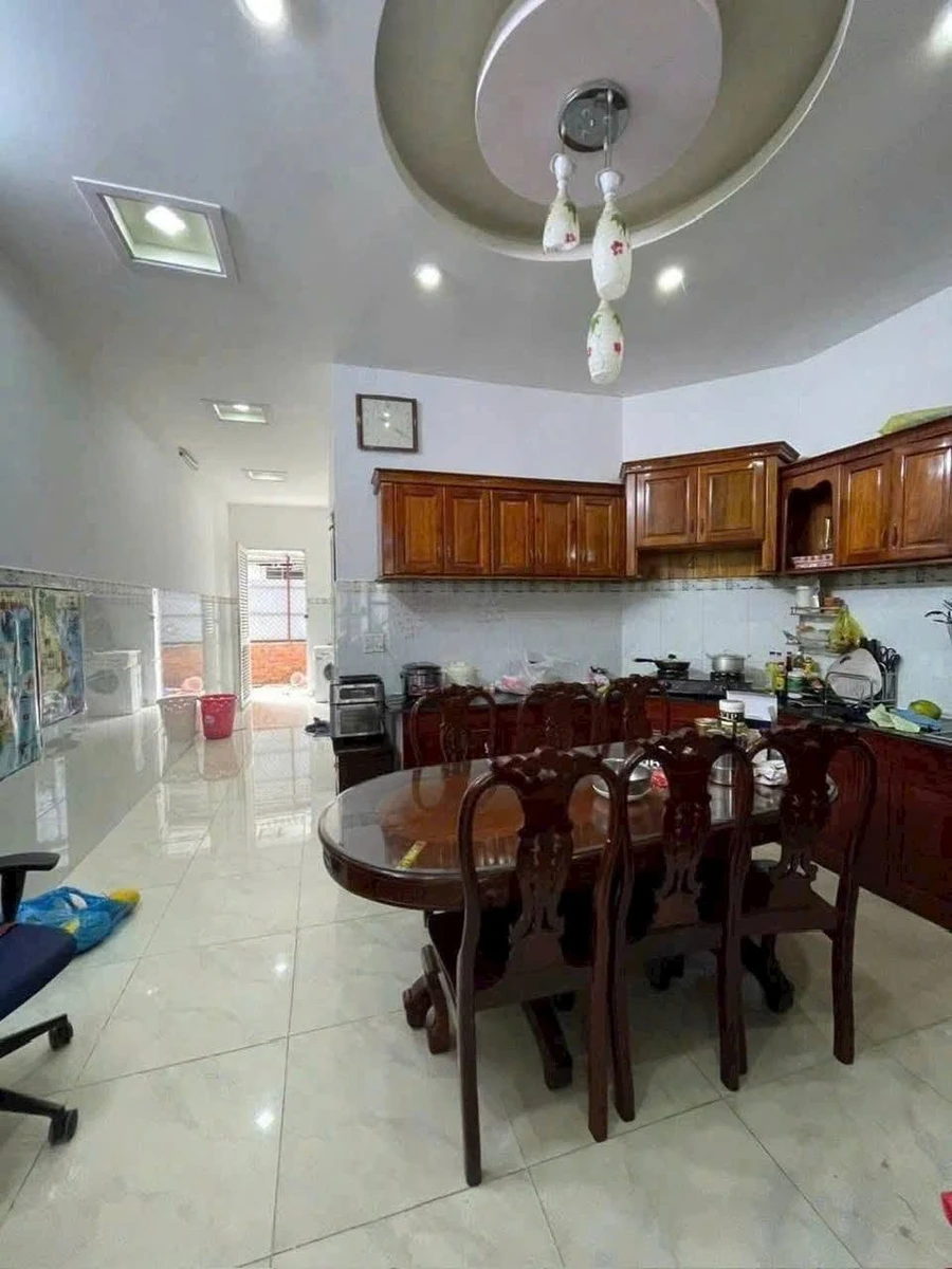 Bán nhà 1 trệt 2 lầu 90m2 (5x18) khu Triều Phát, P. Phước Nguyên, TP. Bà Rịa, giá 4,8 tỷ - Ảnh thu nhỏ 3