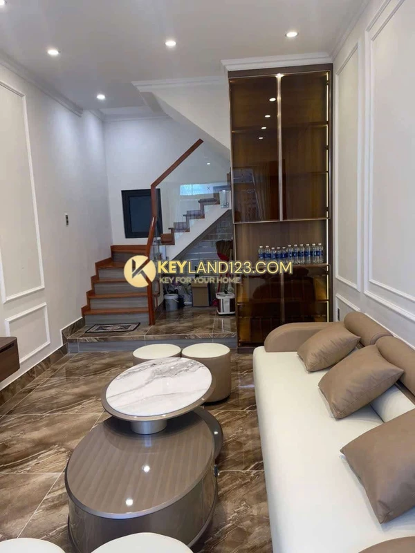 Nhà 4 tầng bán Đà Lạt, 29m², 3 phòng ngủ, sổ riêng