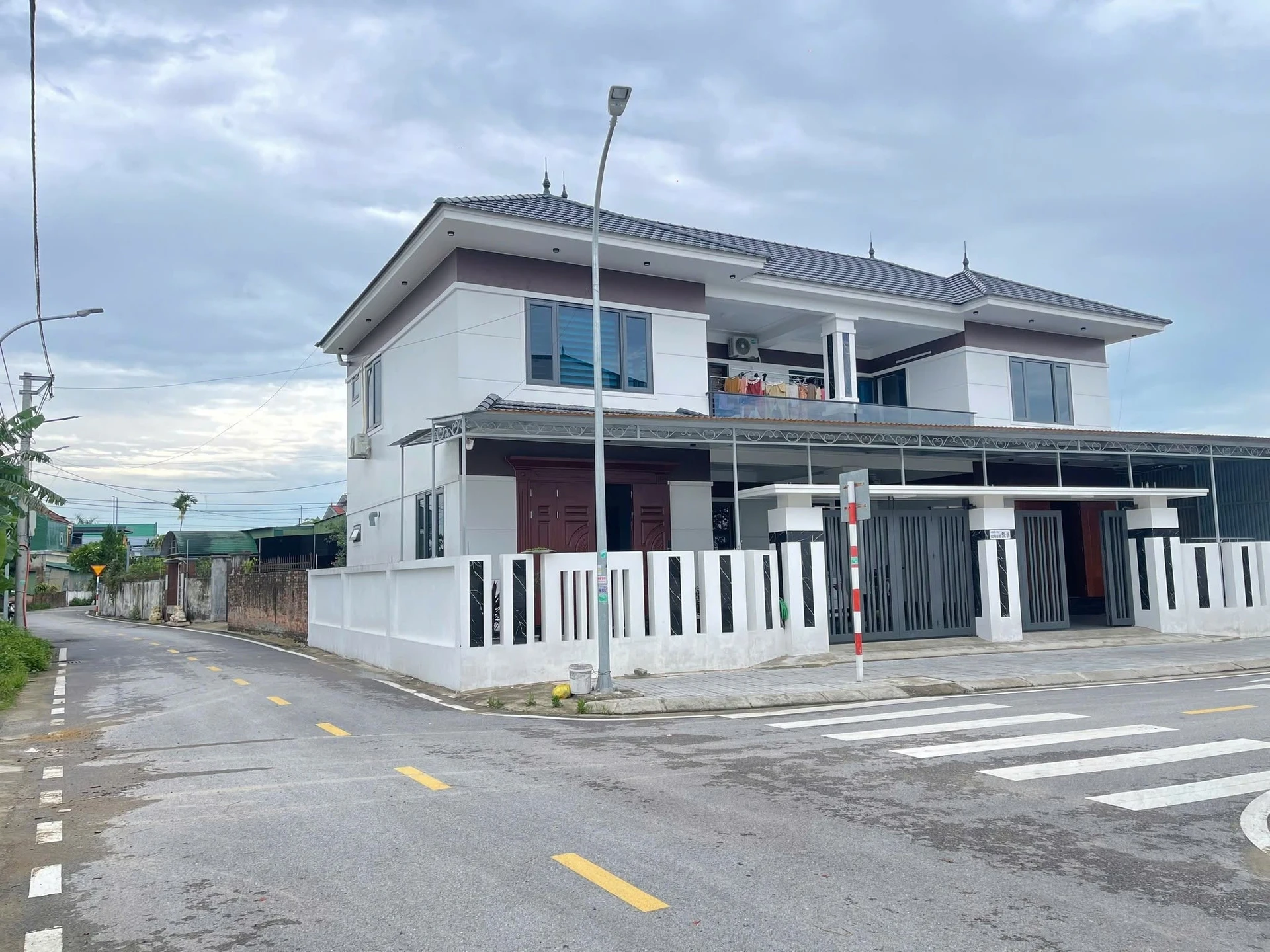 Bán đất 142m2 ngõ Nguyễn Trường Tộ 3 tỷ 5 - Ảnh 1
