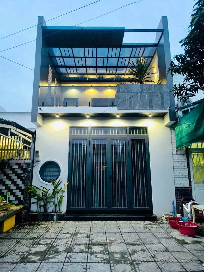 Bán nhà mặt tiền 100m² Phan Văn Trường Rạch Giá 2 tỷ 680 - Ảnh 1