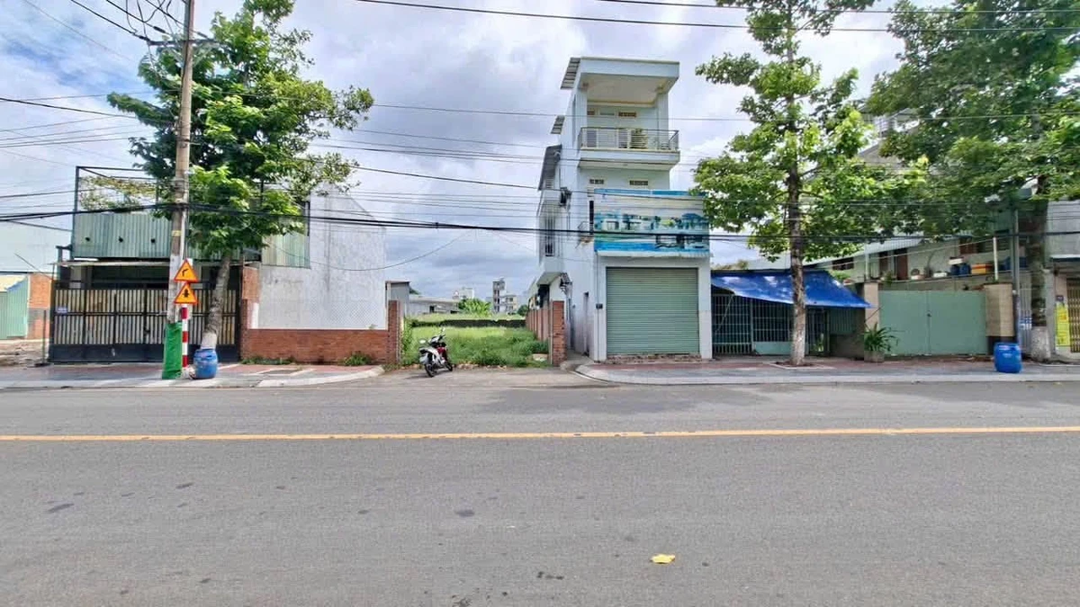 Bán lô đất mặt tiền Nguyễn Hữu Cảnh 141m² giá 6 tỷ - Ảnh thu nhỏ 3