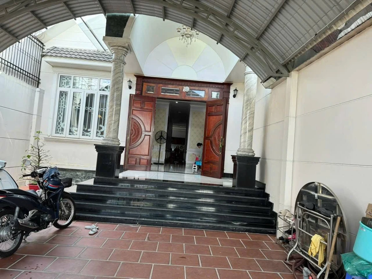 Bán nhà mặt tiền Khánh Bình 257m2, 3PN sổ hồng riêng, 4 tỷ 100 triệu - Ảnh thu nhỏ 2