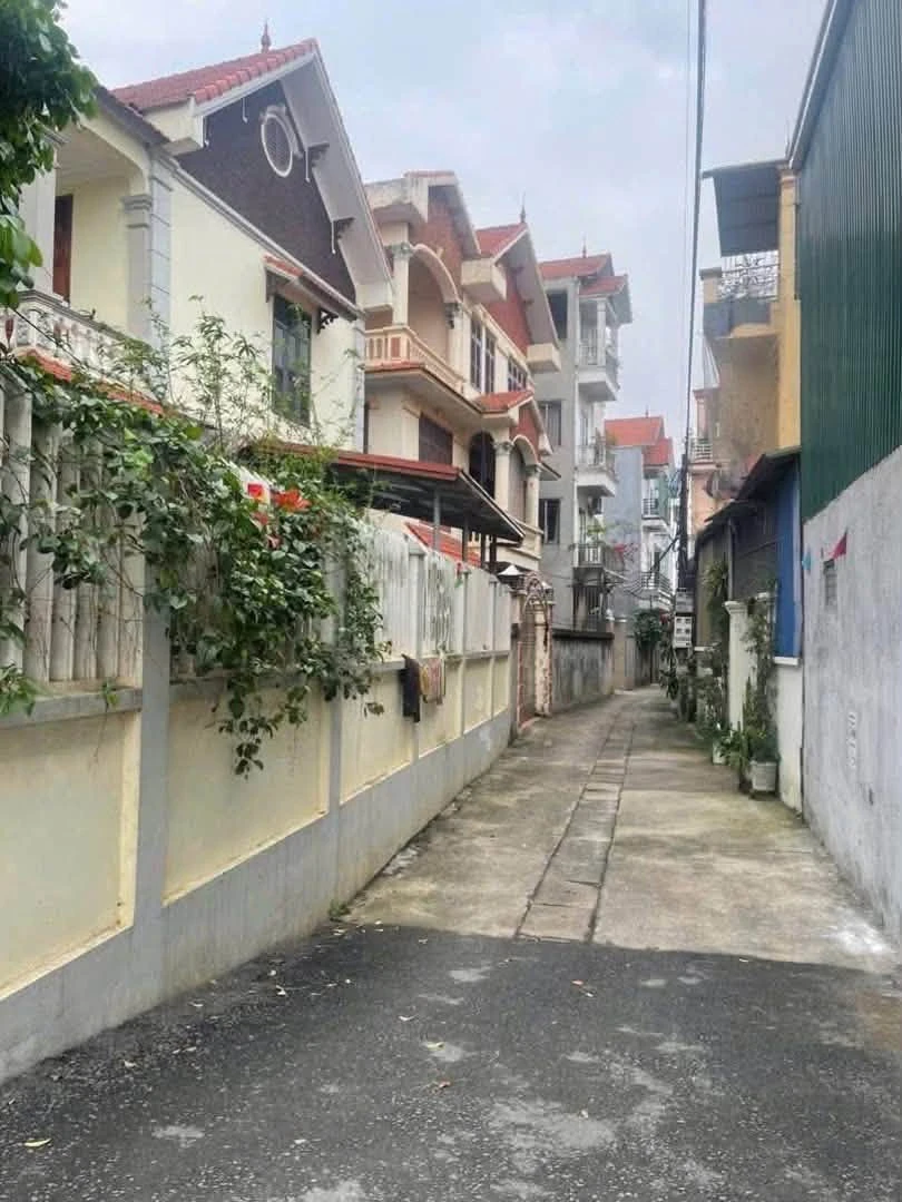 Bán nhà 36m² Chúc Đồng giá 2,4 tỷ - Ảnh 1