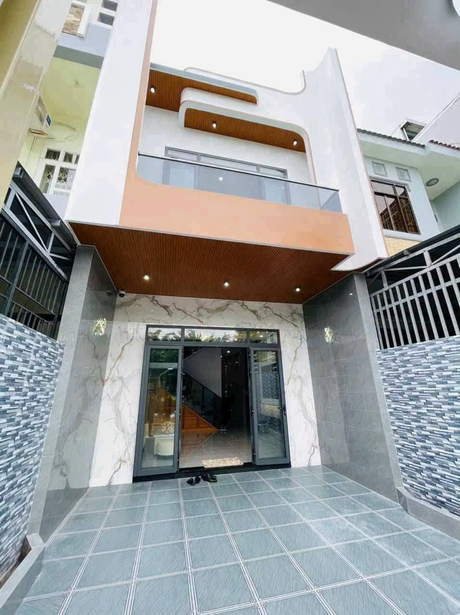 Bán nhà mặt tiền 4 PN, 4 WC, 125 m² ở Rạch Giá, An Giang - Ảnh thu nhỏ 2