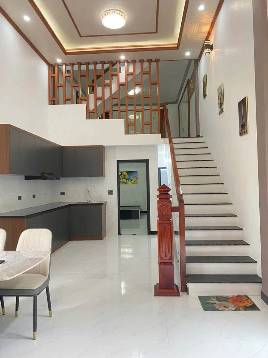 Bán nhà 3 tầng 60m2 Hưng Bình, 3 phòng ngủ, full nội thất - Ảnh thu nhỏ 4
