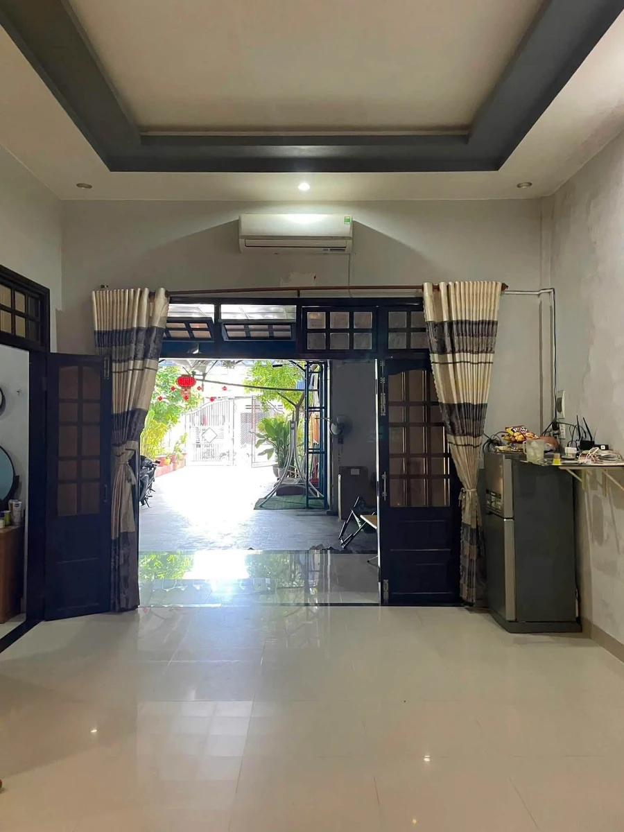 Bán nhà hẻm Quang Trung 188m² 1 tỷ 800 Quảng Ngãi - Ảnh thu nhỏ 2