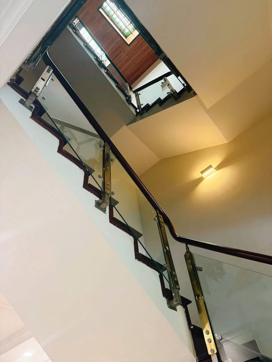 Bán nhà 100m2, 1 trệt 2 lầu, 4 phòng, 10,9 tỷ, Thủ Đức - Ảnh thu nhỏ 3