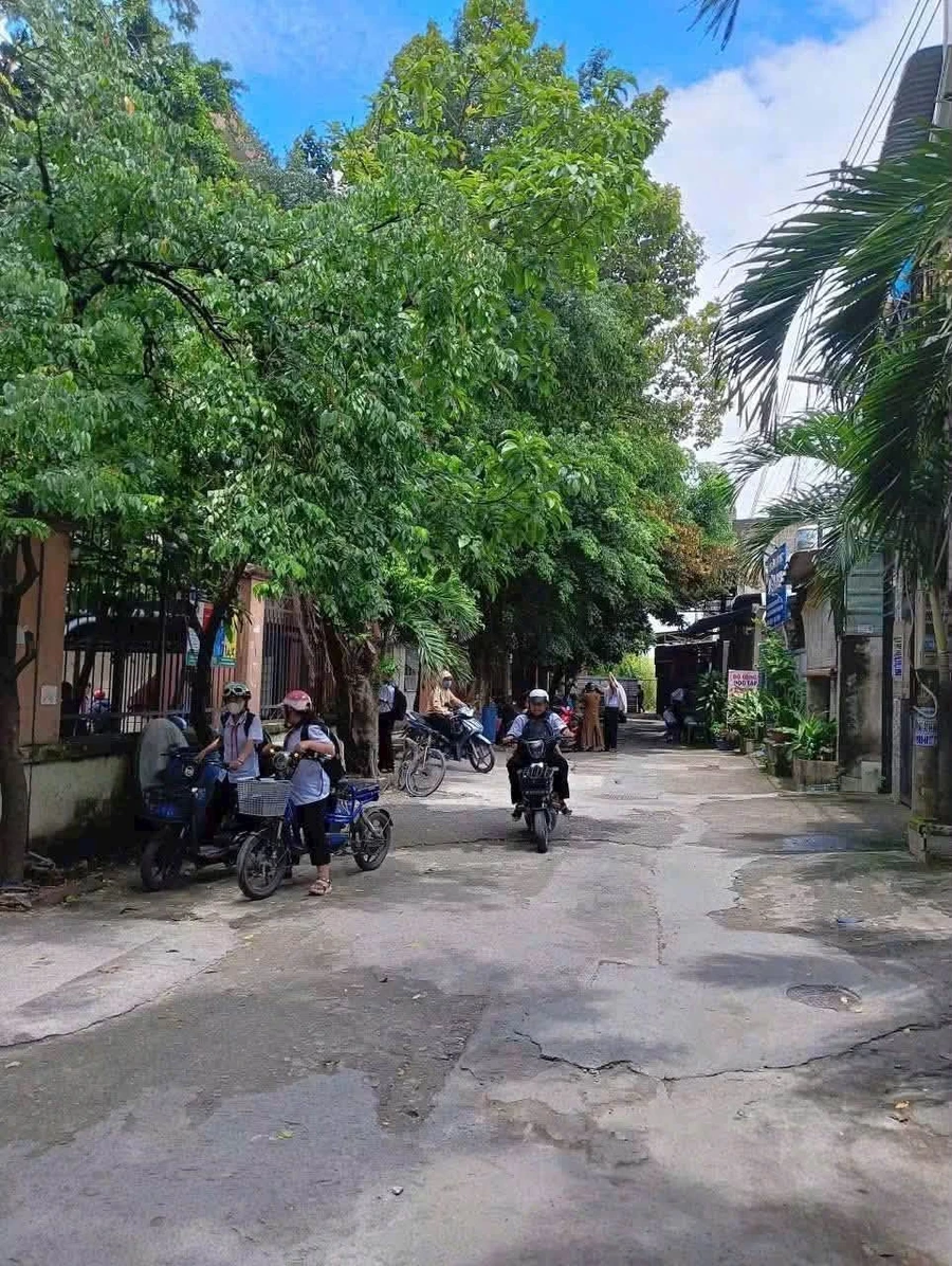 Bán nhà 1 trệt 1 lầu 253m² Thuận Giao, Bình Dương, 6.5 tỷ - Ảnh thu nhỏ 3