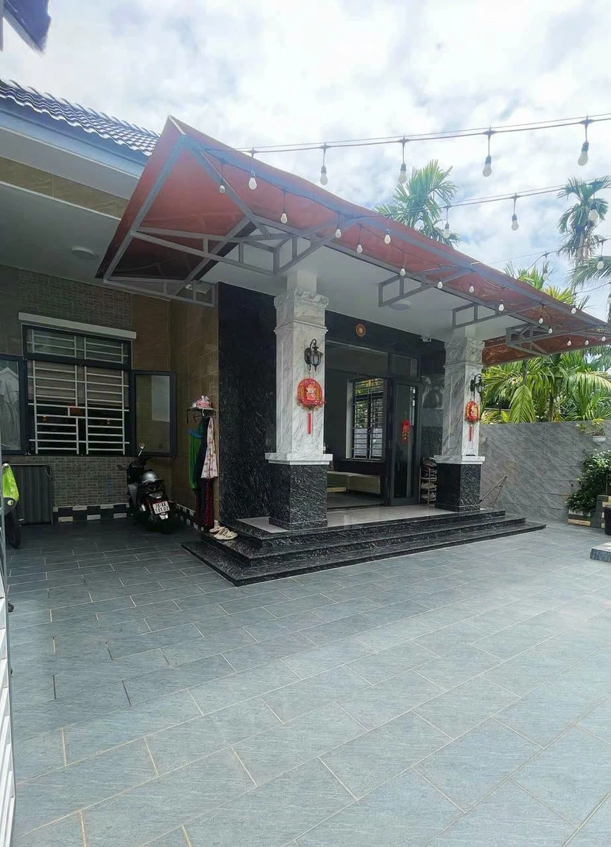 Bán biệt thự mái Thái 219m2, 3 PN, Lê Văn Sỹ - Ảnh thu nhỏ 2