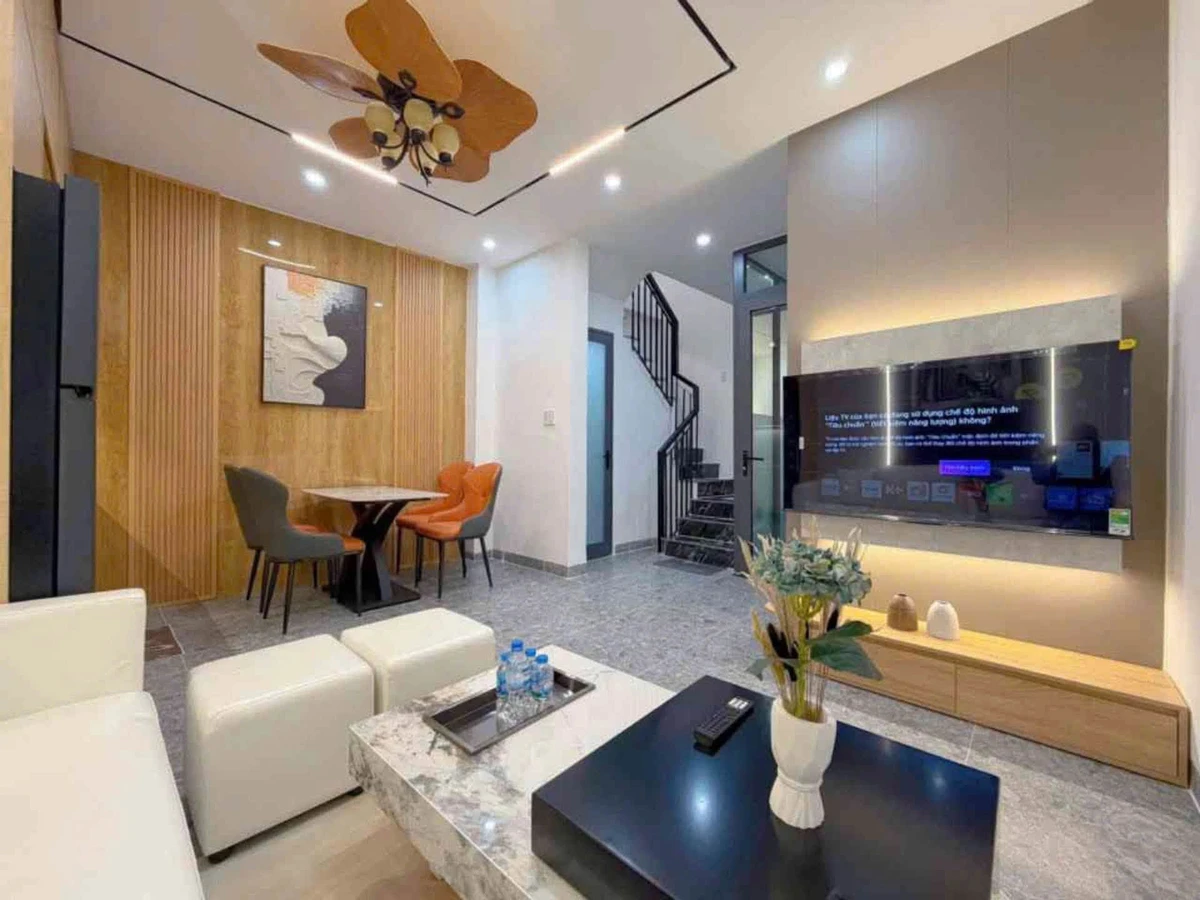 Bán nhà góc 2 mặt kiệt Lê Duẩn 100m² 3PN 4 tỷ - Ảnh thu nhỏ 2