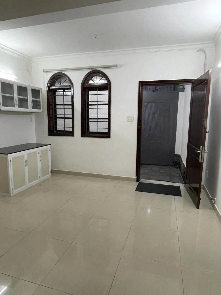 Bán nhà hẻm 3 tầng 31m² Cách Mạng Tháng Tám, Phường 15, Quận 10, giá 6,9 tỷ - Ảnh thu nhỏ 2