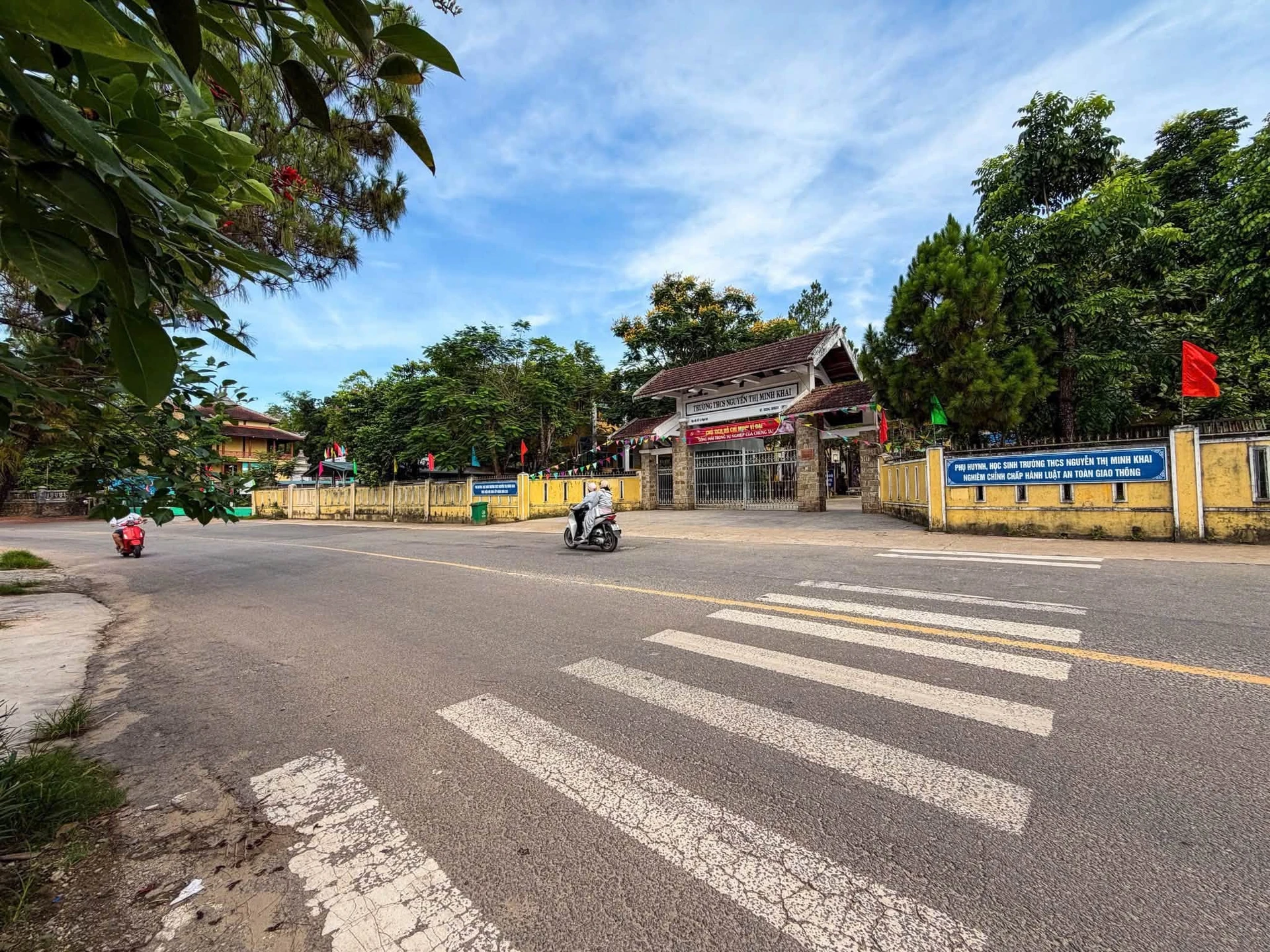 Bán đất mặt tiền Lê Ngô Cát Huế 100m2 3.5 tỷ - Ảnh 1
