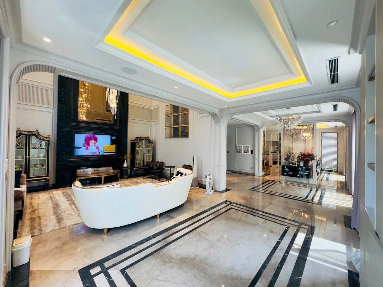 Biệt thự 4 tầng 200m² sân vườn Nhà Bè 19.5 tỷ - Ảnh 1