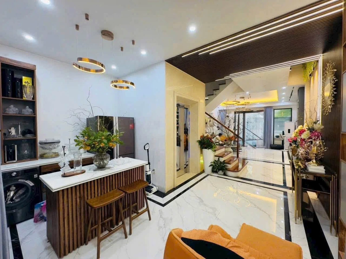 Bán nhà 5 tầng thang máy 86m² 14,85 tỷ Lê Hồng Phong - Ảnh 1