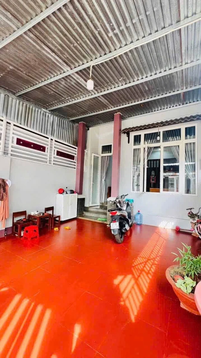 Nhà mái thái 3 ngủ hẻm Trịnh Văn Cấn 5,6 tỷ - Ảnh thu nhỏ 4