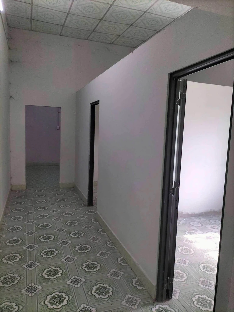 Bán nhà mặt tiền Đức Hoà Thượng 400m² - 3,15 tỷ - Ảnh thu nhỏ 2