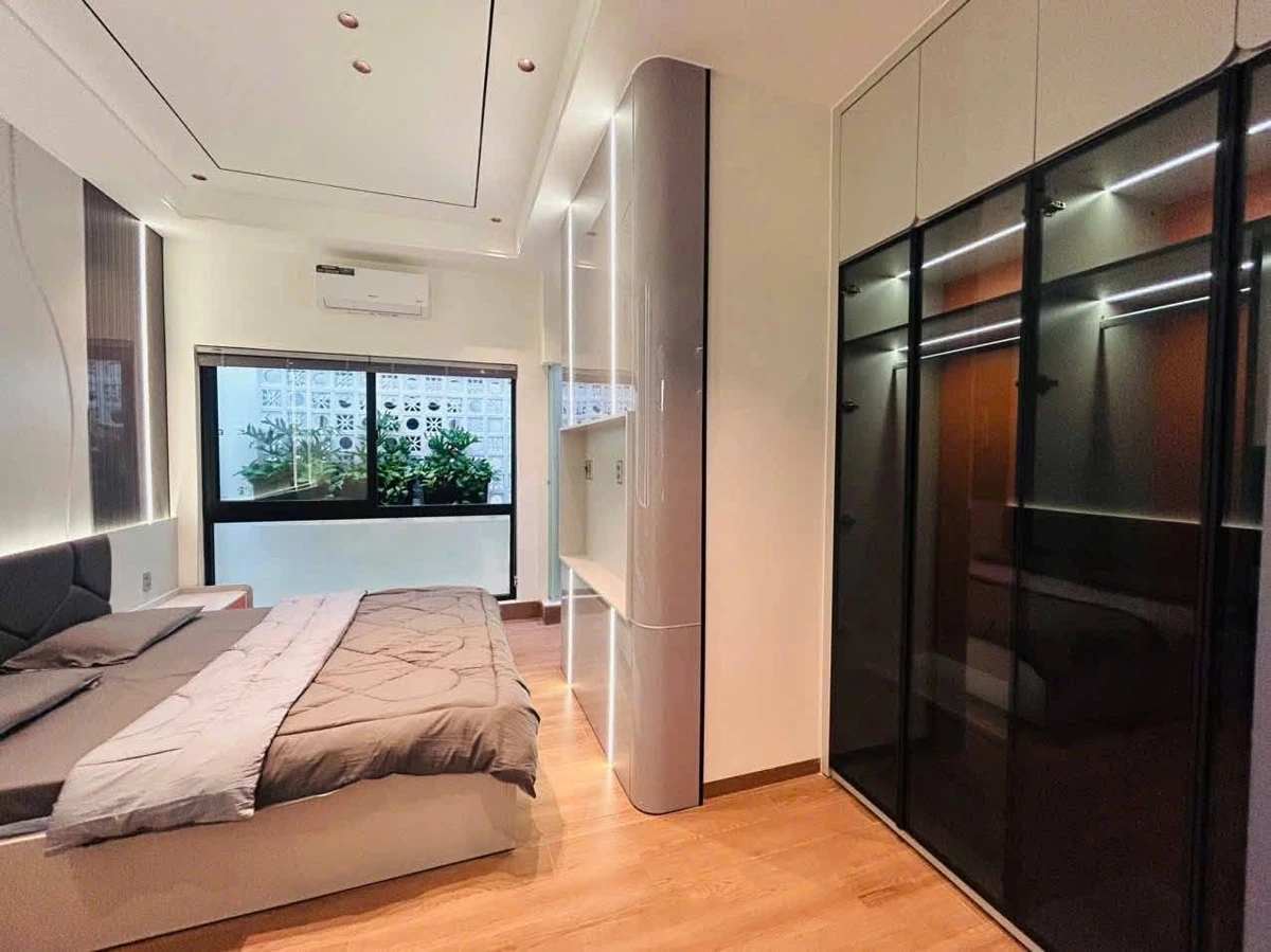 Bán nhà 3 tầng mặt tiền 72m² gần biển Đà Nẵng, hơn 7 tỷ - Ảnh thu nhỏ 3