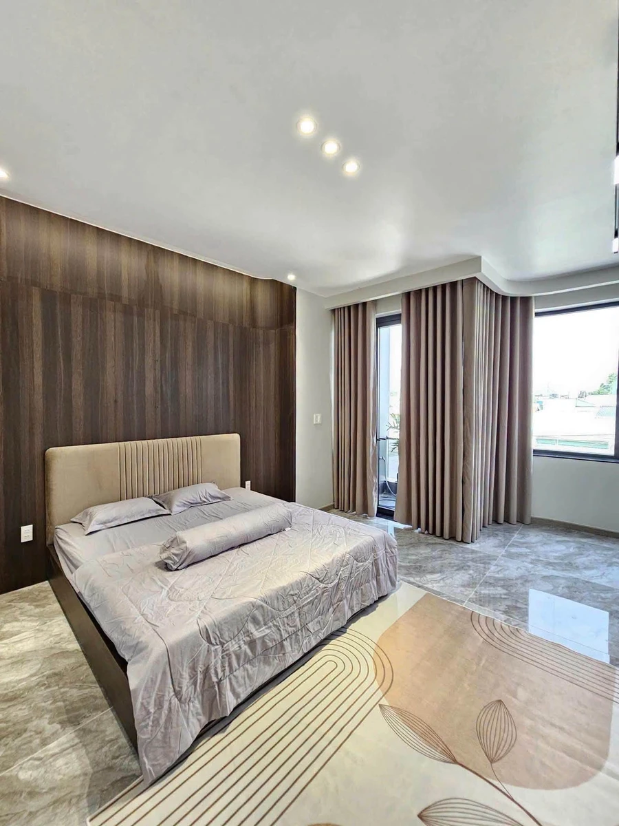 Bán nhà góc mặt tiền Ngô Văn Sở Dĩ An 90m2 4 tầng hơn 8 tỷ - Ảnh thu nhỏ 5