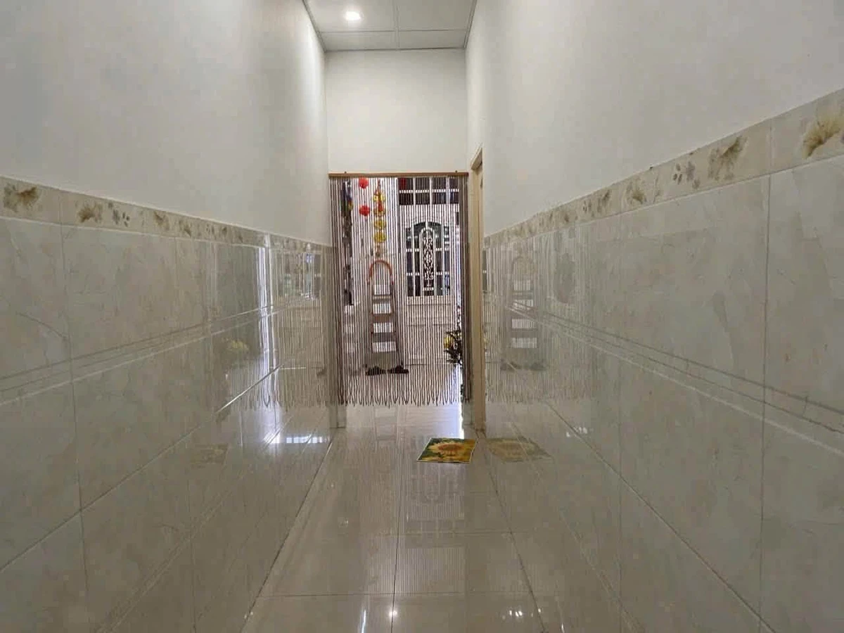 Bán nhà Phú Hoà, Bình Dương, 120m², 5PN, 5,5 tỷ - Ảnh thu nhỏ 4