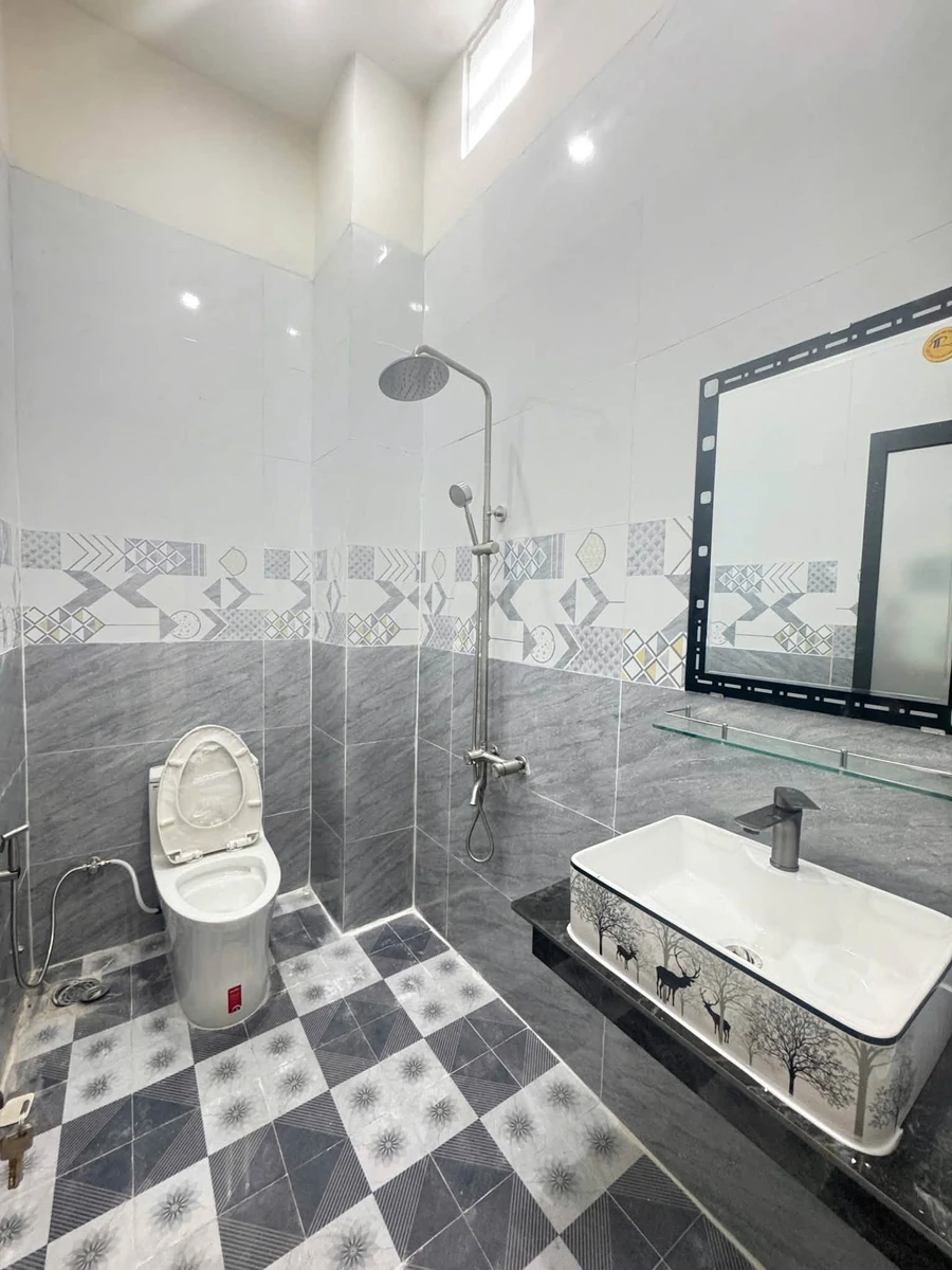 Nhà lầu 3PN 2WC 85m2 giá 2 tỷ 380 Hoà Lợi - Ảnh thu nhỏ 4