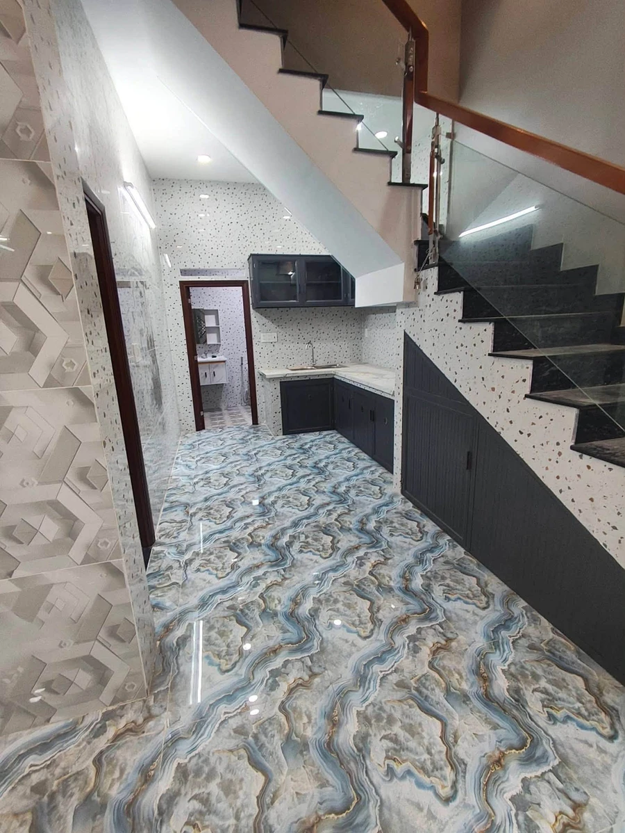 Bán nhà mới Q8 52m², 4 phòng 4 WC, 5,5 tỷ - Ảnh thu nhỏ 2