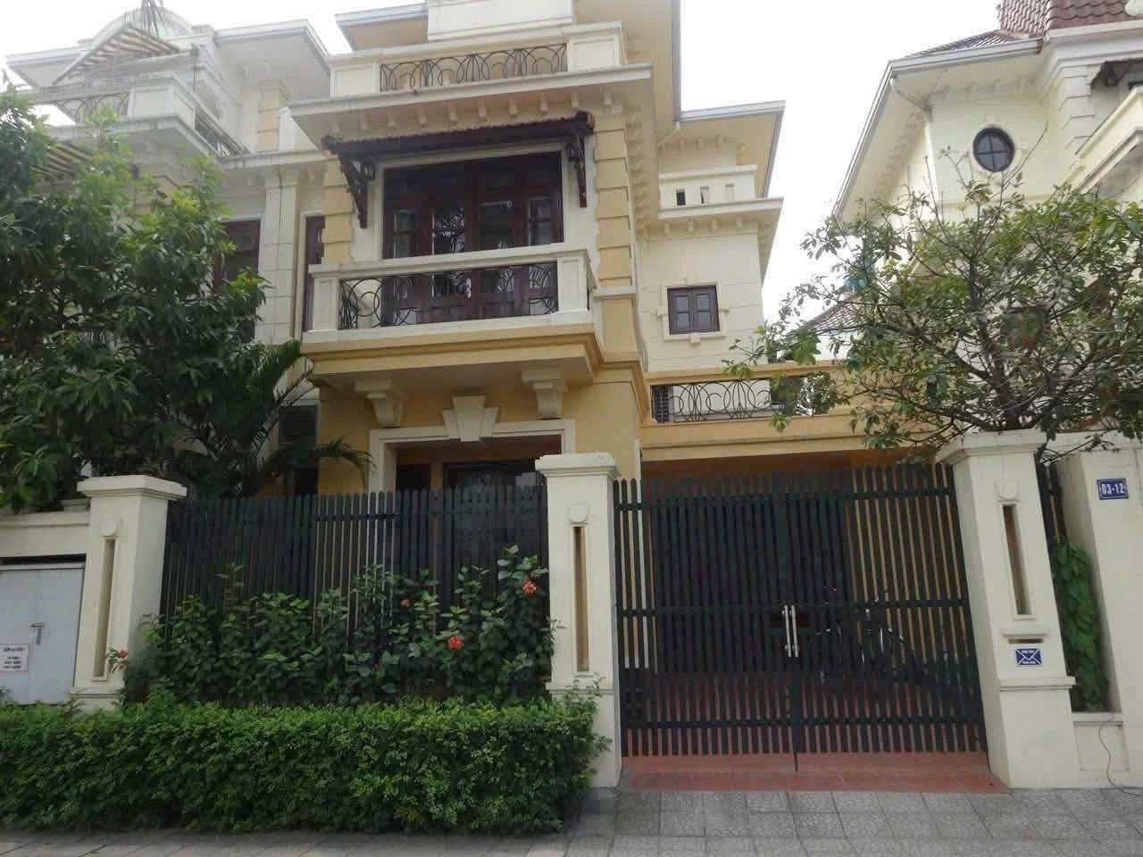 Bán biệt thự 230m2, 3,5 tầng, Lê Hồng Phong, Hải Phòng - Ảnh 1