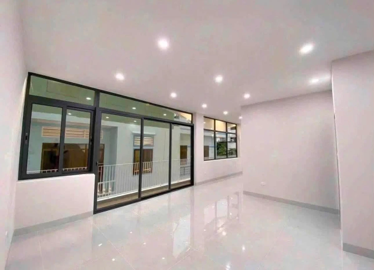 Cho thuê nhà góc 2 mặt tiền đường Diên Hồng, Quy Nhơn, 90m2, 2 tầng, 20 triệu/tháng - Ảnh thu nhỏ 2