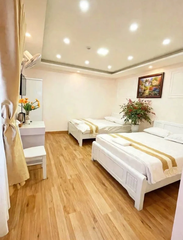 Bán khách sạn 64,2m² 7 phòng Phan Như Thạch Đà Lạt