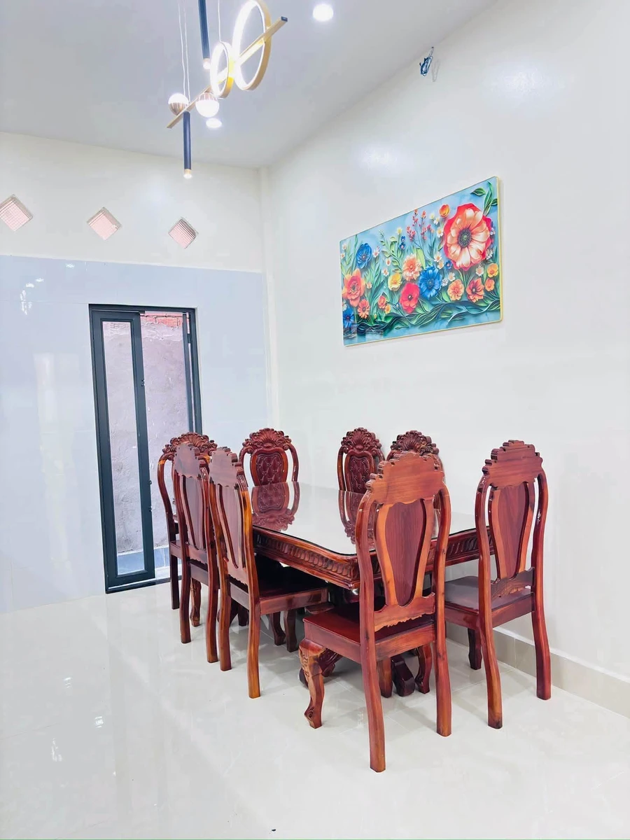 Bán nhà mặt tiền 1 trệt 2 lầu 4PN đường Huỳnh Tịnh Của, trung tâm Rạch Giá, giá 2,6 tỷ - Ảnh thu nhỏ 4