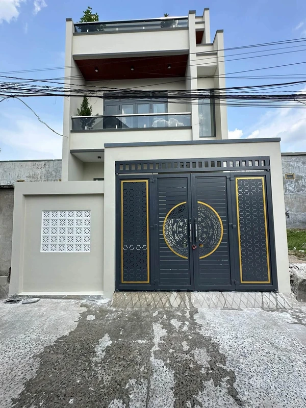 Bán nhà 3 tầng 6x11 đường Nguyễn Bình, Phú Lợi, Thủ Dầu Một, Bình Dương